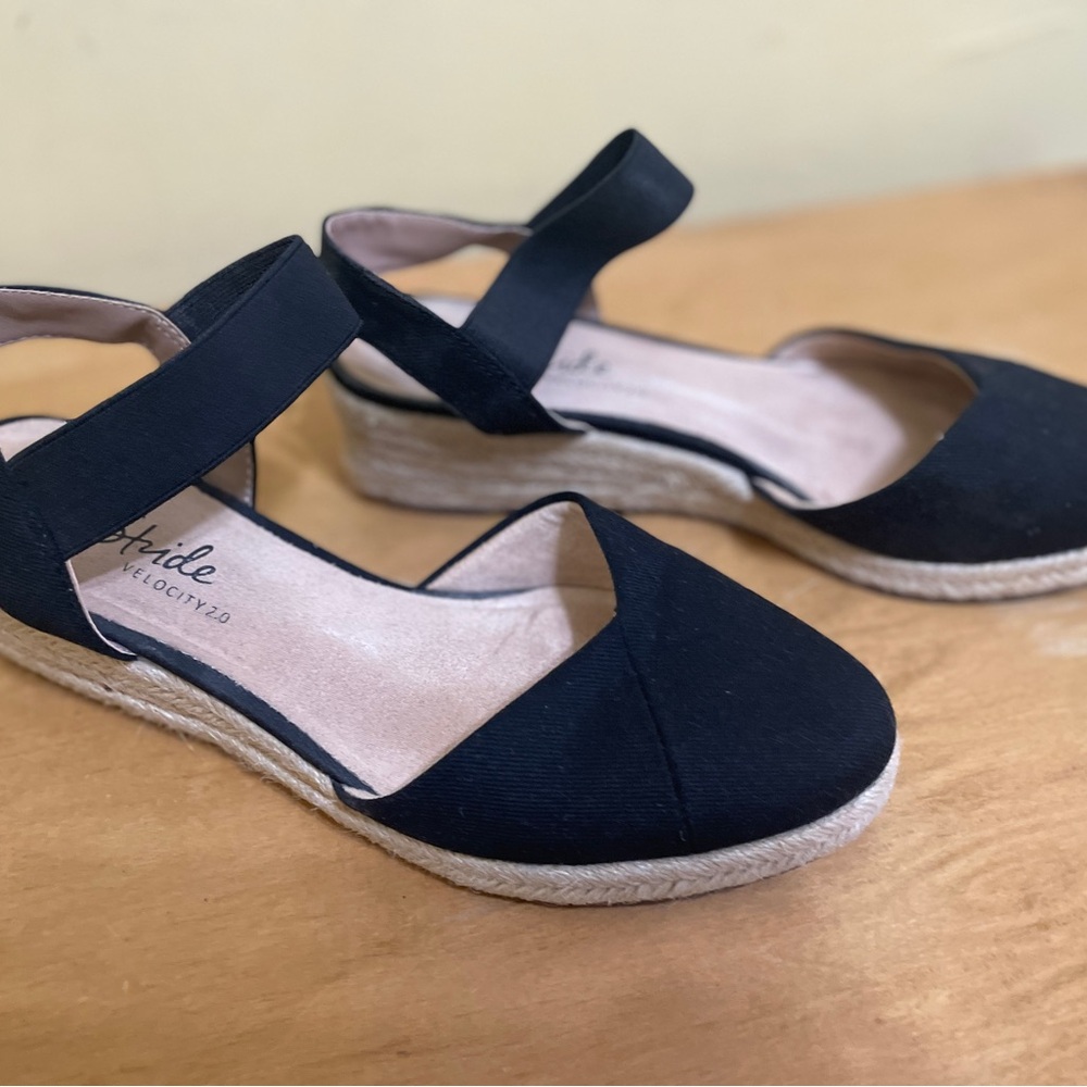 Life Stride Black Espadrille Shoes with stretch fabric ankle strap